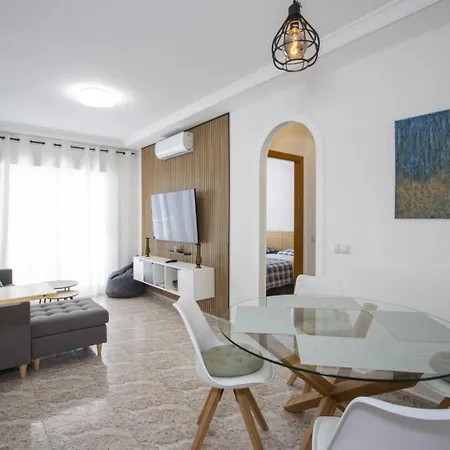 Apartamento La Loma 77-20 *