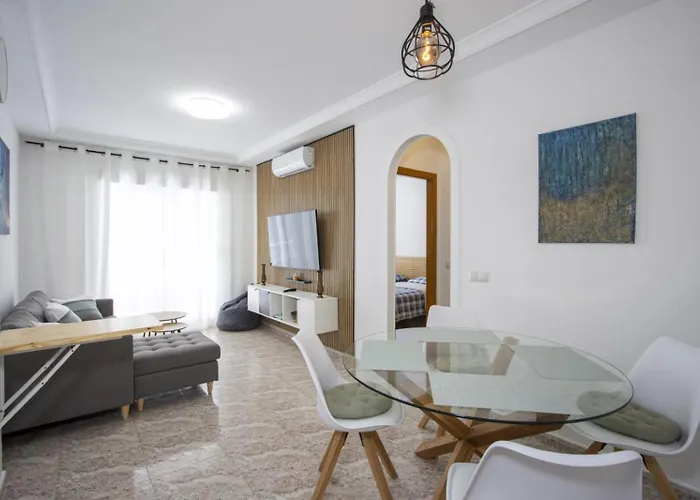 Apartament La Loma 77-20 *